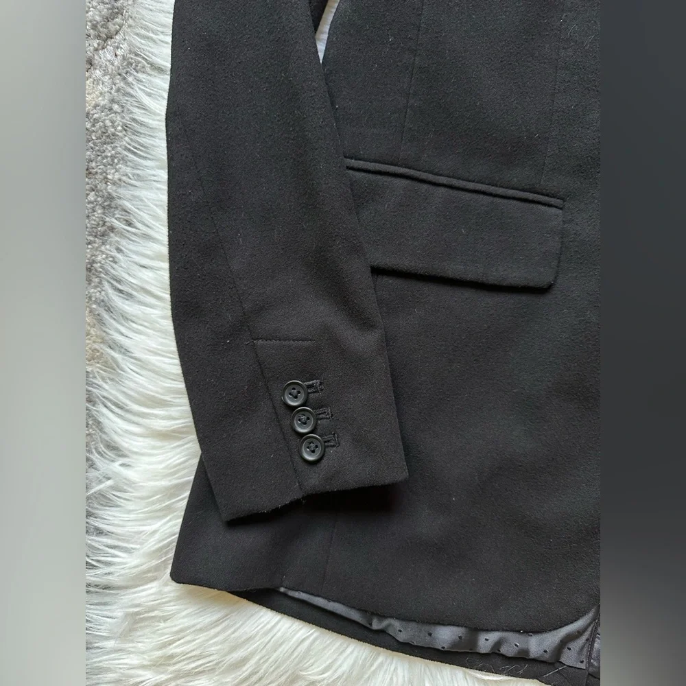 Banana Republic black long & lean blazer - Picture 8 of 9